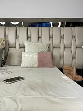 ALISSON FOXXX1 online show from 04/06/26, 10:54