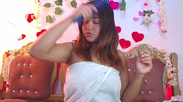 slutty hotwife online show from 03/12/25, 10:16