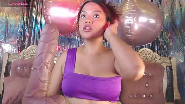 Snapshot of slutty_hotwife chatting on 04/16/26, 08:15 slutty hotwife online show from 04/16/26, 08:15