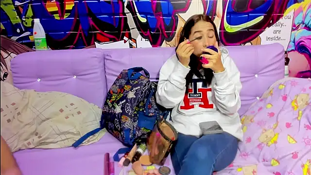 Snapshot of miacam-hot chatting on 11/13/25, 12:15 miacam-hot online show from 11/13/25, 12:15