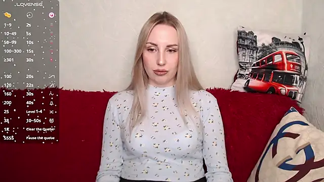 Snapshot of Monika_bae chatting on 03/18/25, 02:48 Monika bae online show from 03/18/25, 02:48