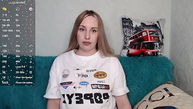 Snapshot of Monika_bae chatting on 09/17/25, 01:02 Monika bae online show from 09/17/25, 01:02