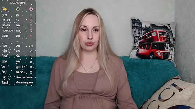 Snapshot of Monika_bae chatting on 09/28/25, 12:43 Monika bae online show from 09/28/25, 12:43