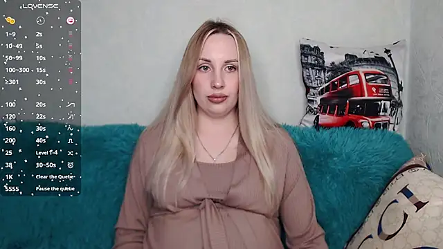 Snapshot of Monika_bae chatting on 10/02/25, 02:02 Monika bae online show from 10/02/25, 02:02