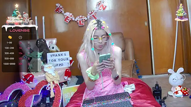 Skinygirl online show from 12/14/24, 12:11