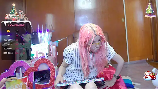 Skinygirl online show from 01/17/25, 01:36