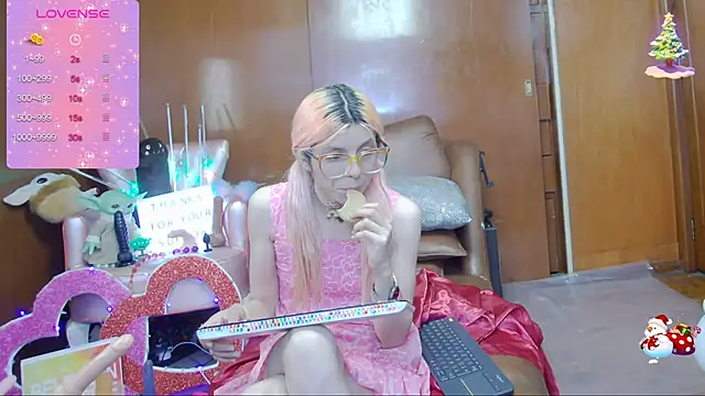 Skinygirl online show from 03/07/25, 10:54