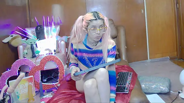 Skinygirl online show from 03/09/25, 02:39