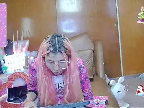 Skinygirl online show from 10/12/25, 01:59