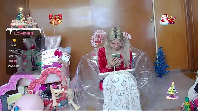 Snapshot of Skinygirl chatting on 12/21/25, 06:59 Skinygirl online show from 12/21/25, 06:59