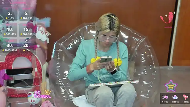 Snapshot of Skinygirl chatting on 01/18/26, 01:31 Skinygirl online show from 01/18/26, 01:31