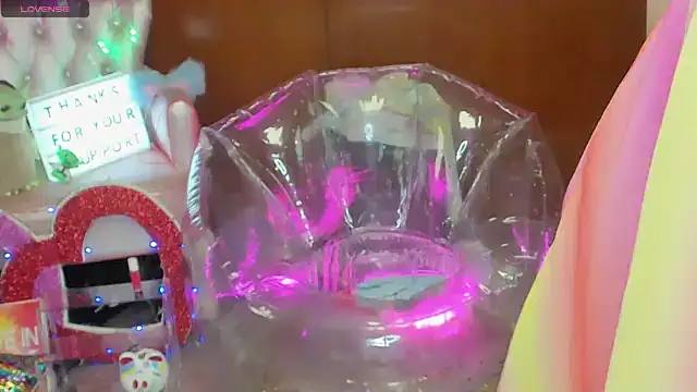 Snapshot of Skinygirl chatting on 03/01/26, 12:34 Skinygirl online show from 03/01/26, 12:34