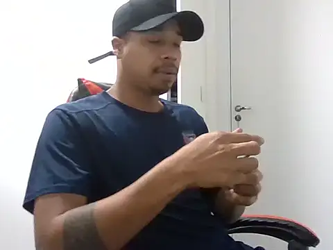 Juninho10c online show from 11/07/25, 04:18