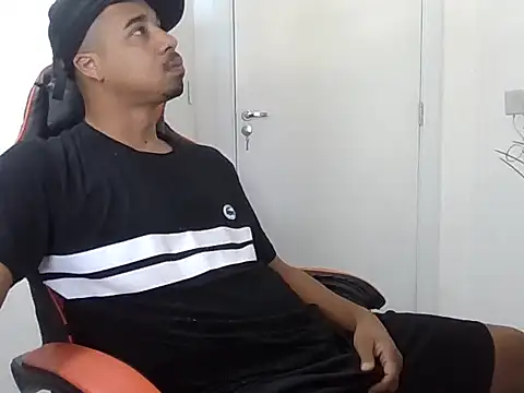 Juninho10c online show from 11/13/25, 03:33