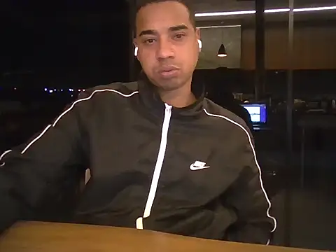 Juninho10c online show from 11/22/25, 05:06