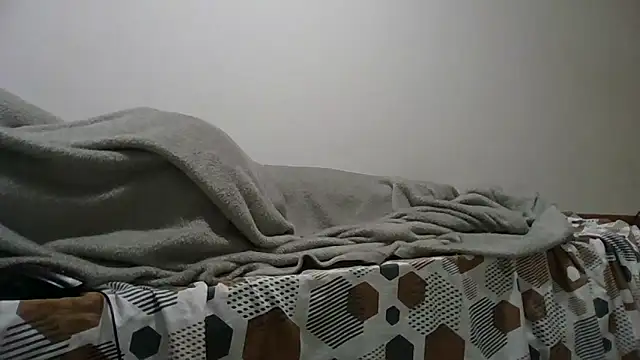 Juninho10c online show from 12/18/25, 04:07