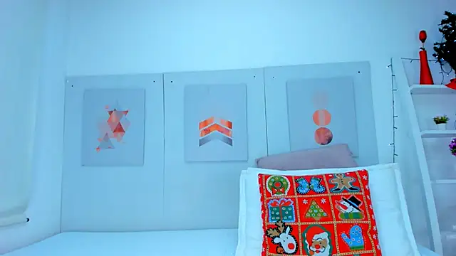 AlessiaMarcu- online show from 12/11/24, 08:15