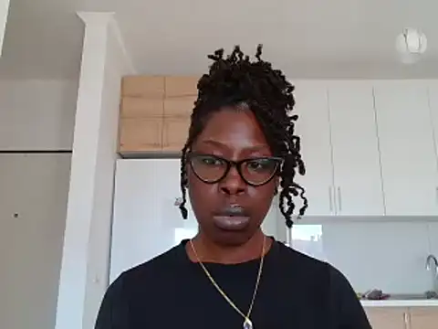 MadamIndigo online show from 02/21/26, 10:38