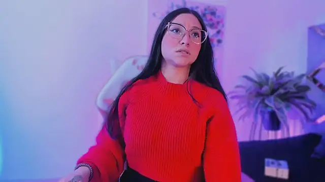 Snapshot of lucy_neil chatting on 01/11/26, 02:38 lucy neil online show from 01/11/26, 02:38