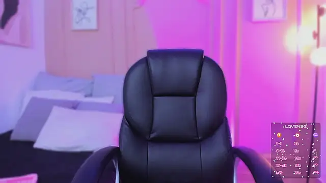 Snapshot of lucy_neil chatting on 02/03/26, 07:24 lucy neil online show from 02/03/26, 07:24