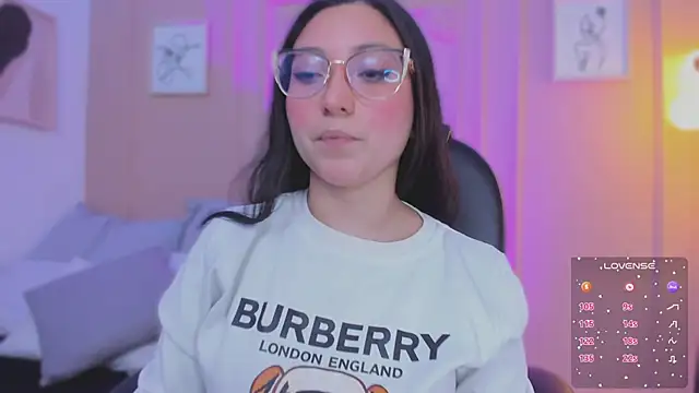 Snapshot of lucy_neil chatting on 02/08/26, 02:48 lucy neil online show from 02/08/26, 02:48