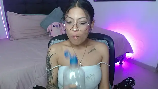 vaness weet online show from 02/12/26, 09:32