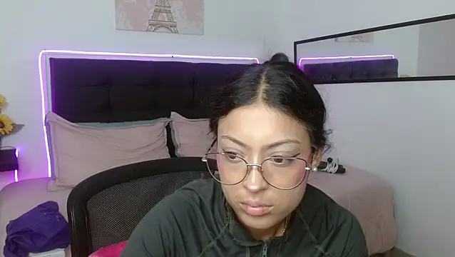 vaness weet online show from 02/18/26, 06:37