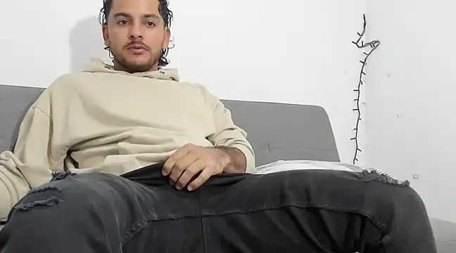 tuyo1995 online show from 03/02/25, 05:12