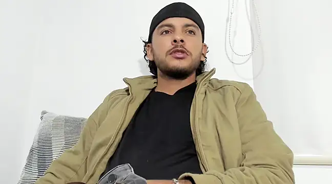 tuyo1995 online show from 03/07/25, 09:38