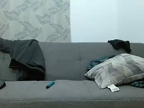 tuyo1995 online show from 10/02/25, 12:34