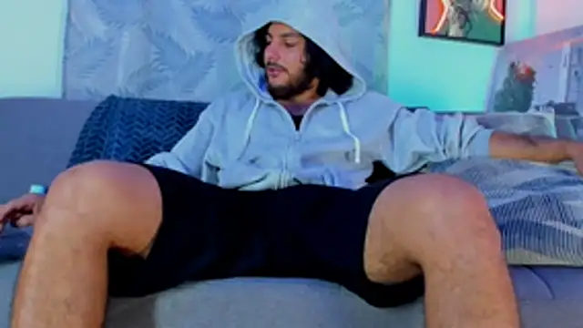 tuyo1995 online show from 10/26/25, 10:58