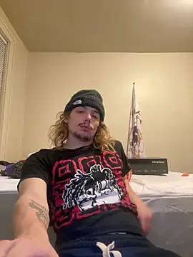 Snapshot of trippyski chatting on 02/06/25, 06:29 trippyski online show from 02/06/25, 06:29