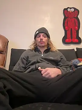 Snapshot of trippyski chatting on 02/08/25, 09:03 trippyski online show from 02/08/25, 09:03