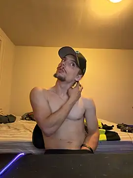 Snapshot of trippyski chatting on 11/02/25, 06:16 trippyski online show from 11/02/25, 06:16