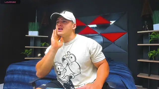 Leonsmoron online show from 05/22/26, 12:18