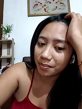 Snapshot of LOVENAYRA1 chatting on 03/05/26, 02:35 LOVENAYRA1 online show from 03/05/26, 02:35