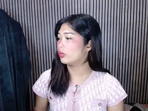 Maria-Moore online show from 10/21/25, 06:41