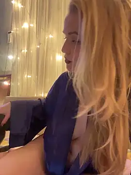 Lady  Maria online show from 02/04/25, 04:29