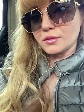 Lady  Maria online show from 03/11/25, 01:45