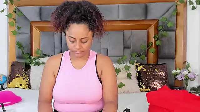 BellaKarla online show from 03/21/25, 08:18