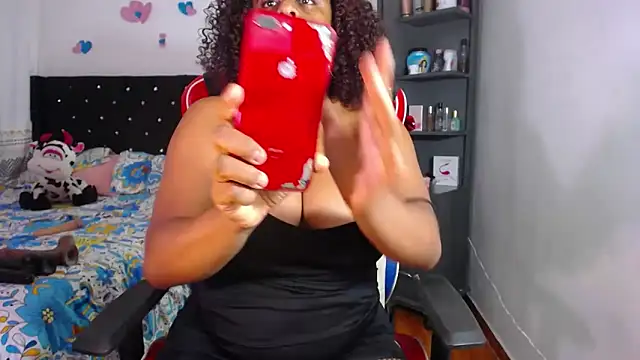 BellaKarla online show from 05/15/26, 11:12