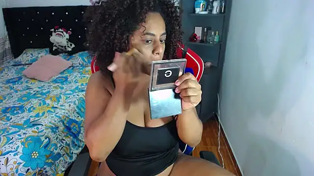 BellaKarla online show from 05/16/26, 12:48