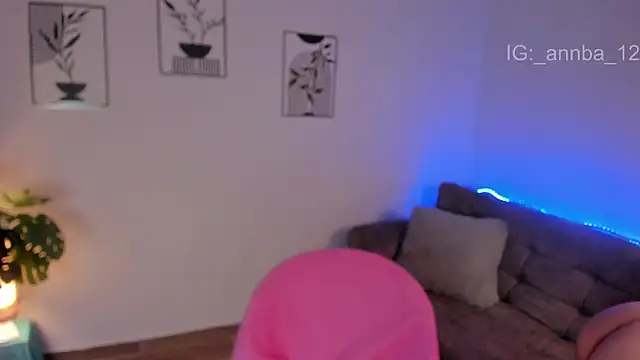 Snapshot of annie_barozzi chatting on 03/25/26, 12:55 annie barozzi online show from 03/25/26, 12:55