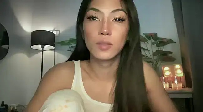 Snapshot of Bella_Gordon chatting on 02/03/25, 05:51 Bella Gordon online show from 02/03/25, 05:51