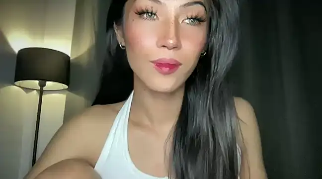 Snapshot of Bella_Gordon chatting on 03/12/25, 10:39 Bella Gordon online show from 03/12/25, 10:39