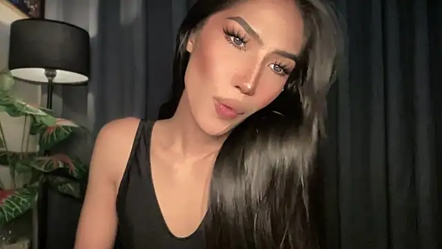 Snapshot of Bella_Gordon chatting on 09/11/25, 06:46 Bella Gordon online show from 09/11/25, 06:46