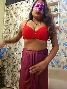 Snapshot of Queen_Anushka69 chatting on 01/17/25, 02:39 Queen Anushka69 online show from 01/17/25, 02:39