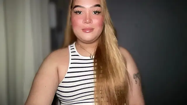 Snapshot of MissCataleyaxxx chatting on 11/03/25, 12:57 MissCataleyaxxx online show from 11/03/25, 12:57