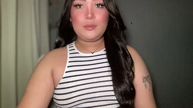 Snapshot of MissCataleyaxxx chatting on 11/28/25, 12:24 MissCataleyaxxx online show from 11/28/25, 12:24