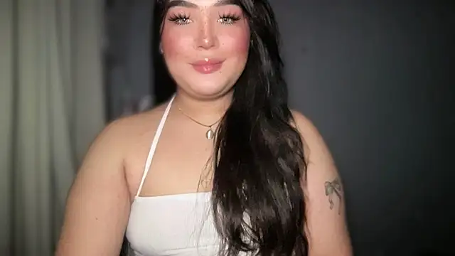 Snapshot of MissCataleyaxxx chatting on 12/04/25, 01:59 MissCataleyaxxx online show from 12/04/25, 01:59